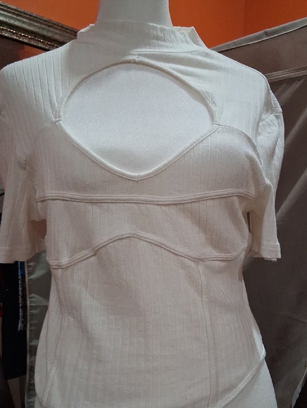 SHEIN Cream Short Sleeve Ribbed Top with Keyhole Cutout
